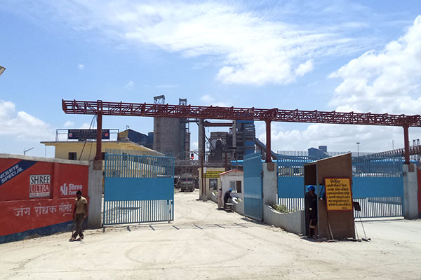 Entry into East with First Grinding Unit in Aurangabad, Bihar